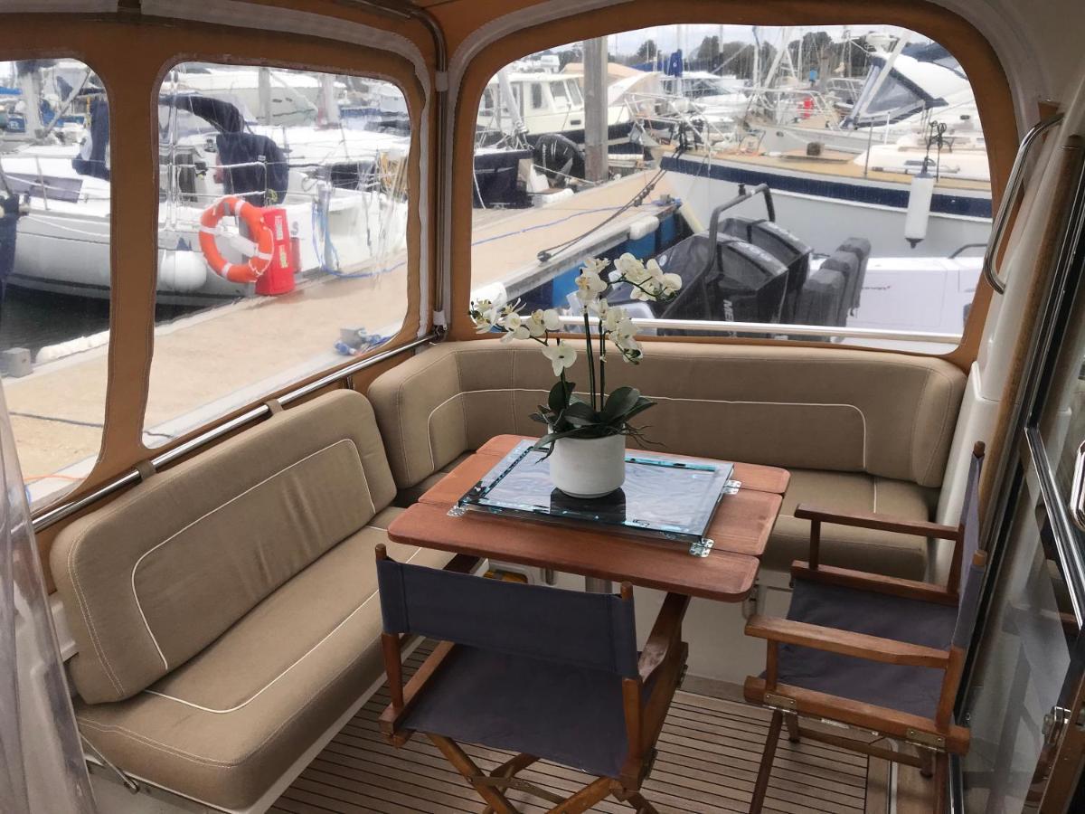 Hotel Adelphi B A Delightful 6 Berth Boat Lymington Exterior foto